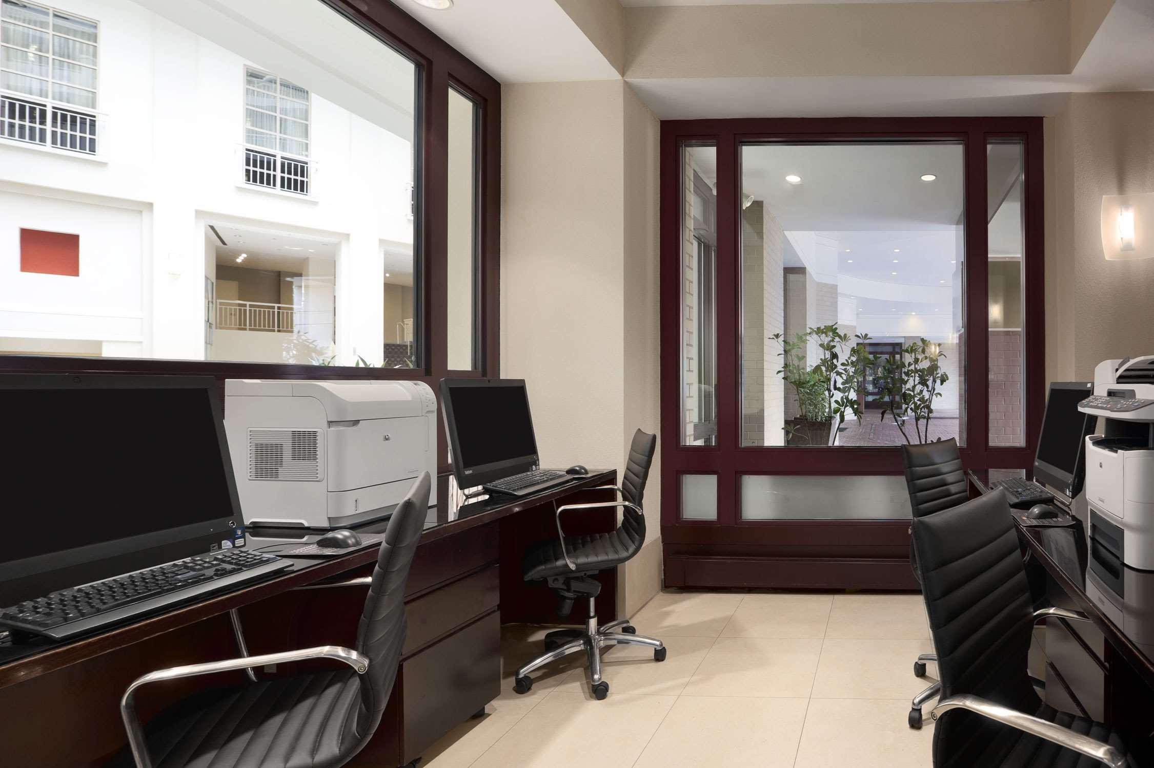 Embassy Suites By Hilton Alexandria Old Town Εξωτερικό φωτογραφία