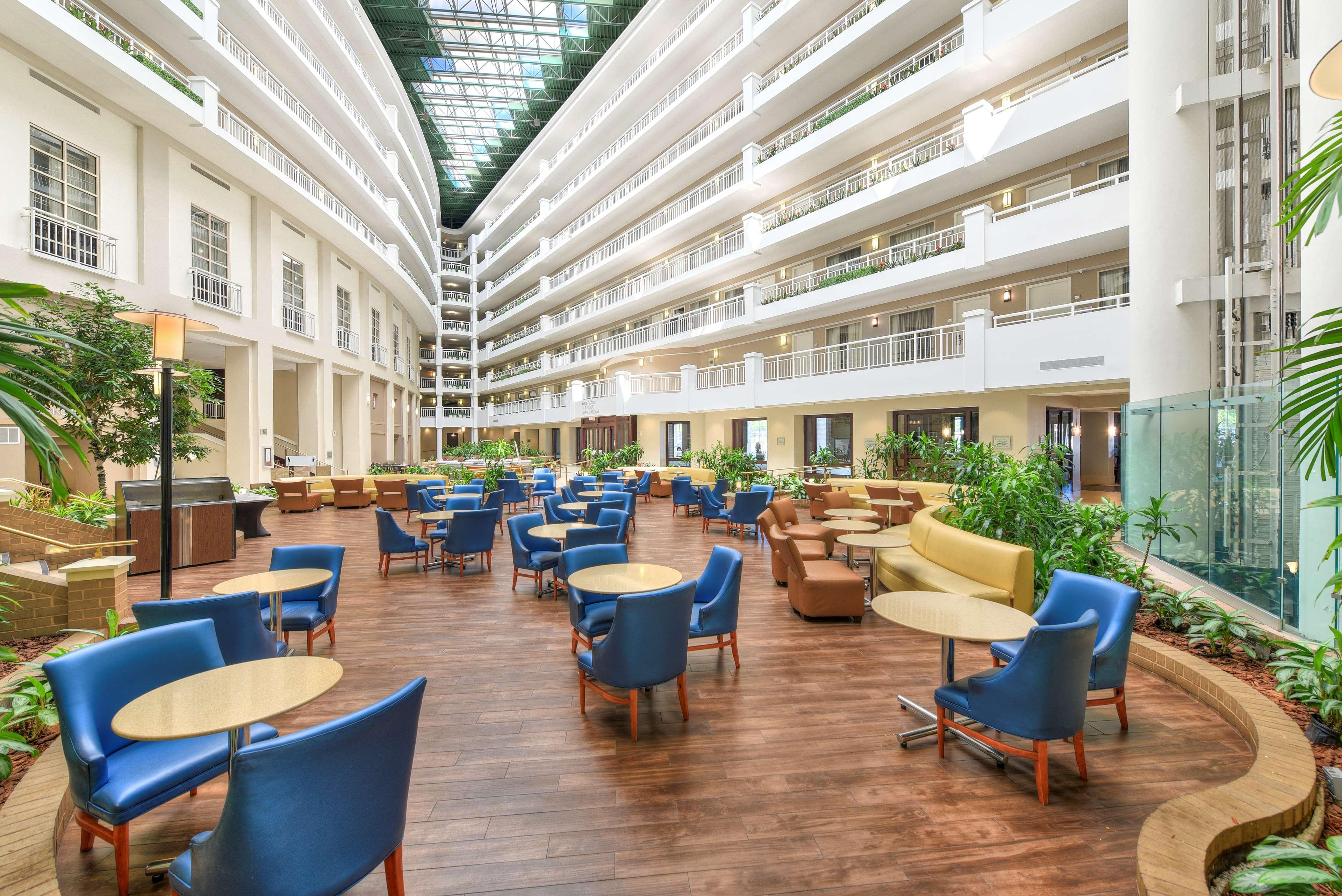 Embassy Suites By Hilton Alexandria Old Town Εξωτερικό φωτογραφία