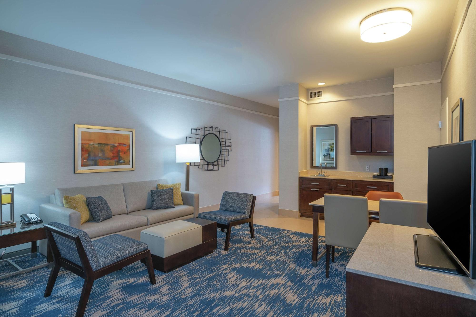 Embassy Suites By Hilton Alexandria Old Town Εξωτερικό φωτογραφία