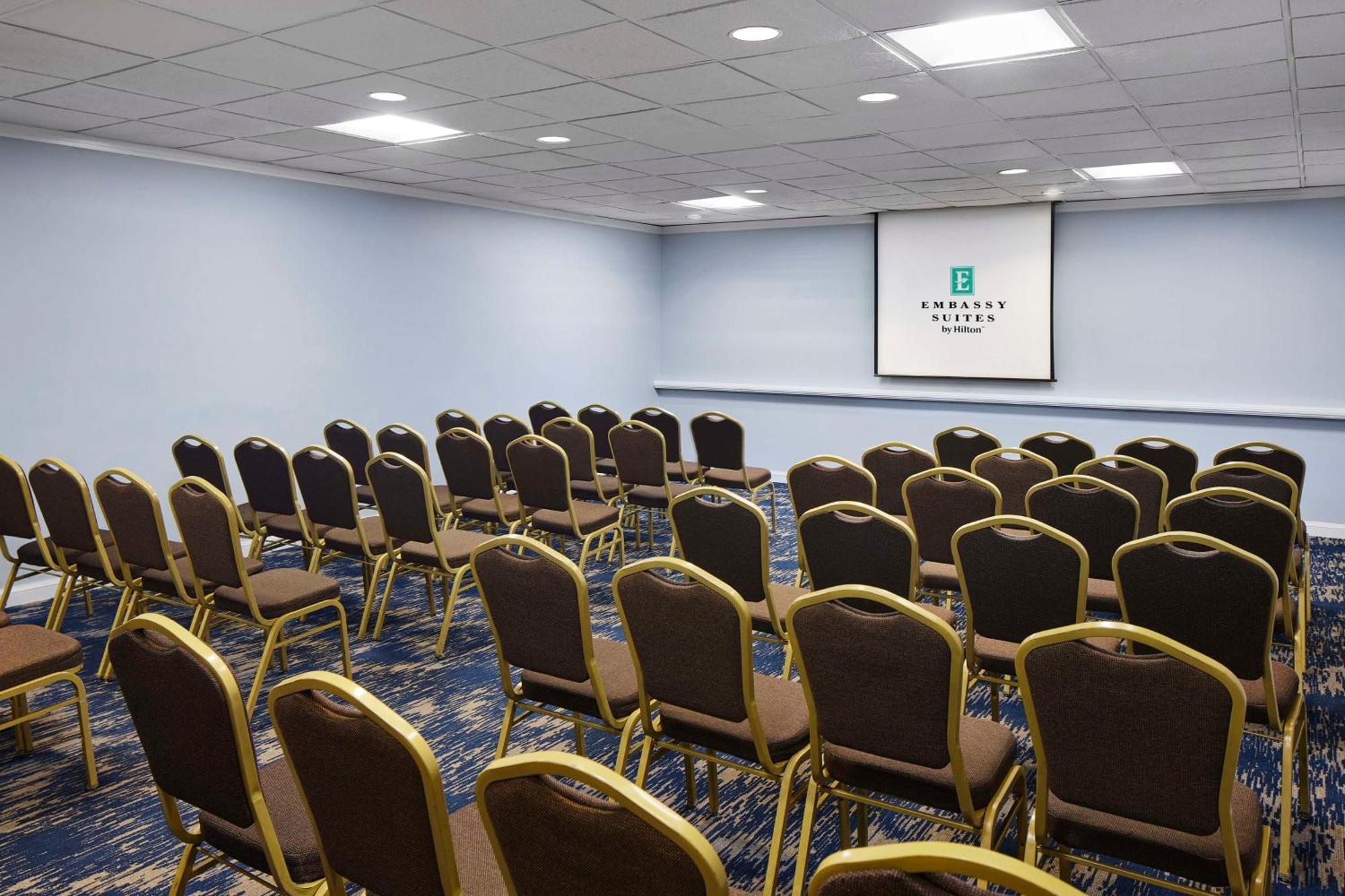 Embassy Suites By Hilton Alexandria Old Town Εξωτερικό φωτογραφία