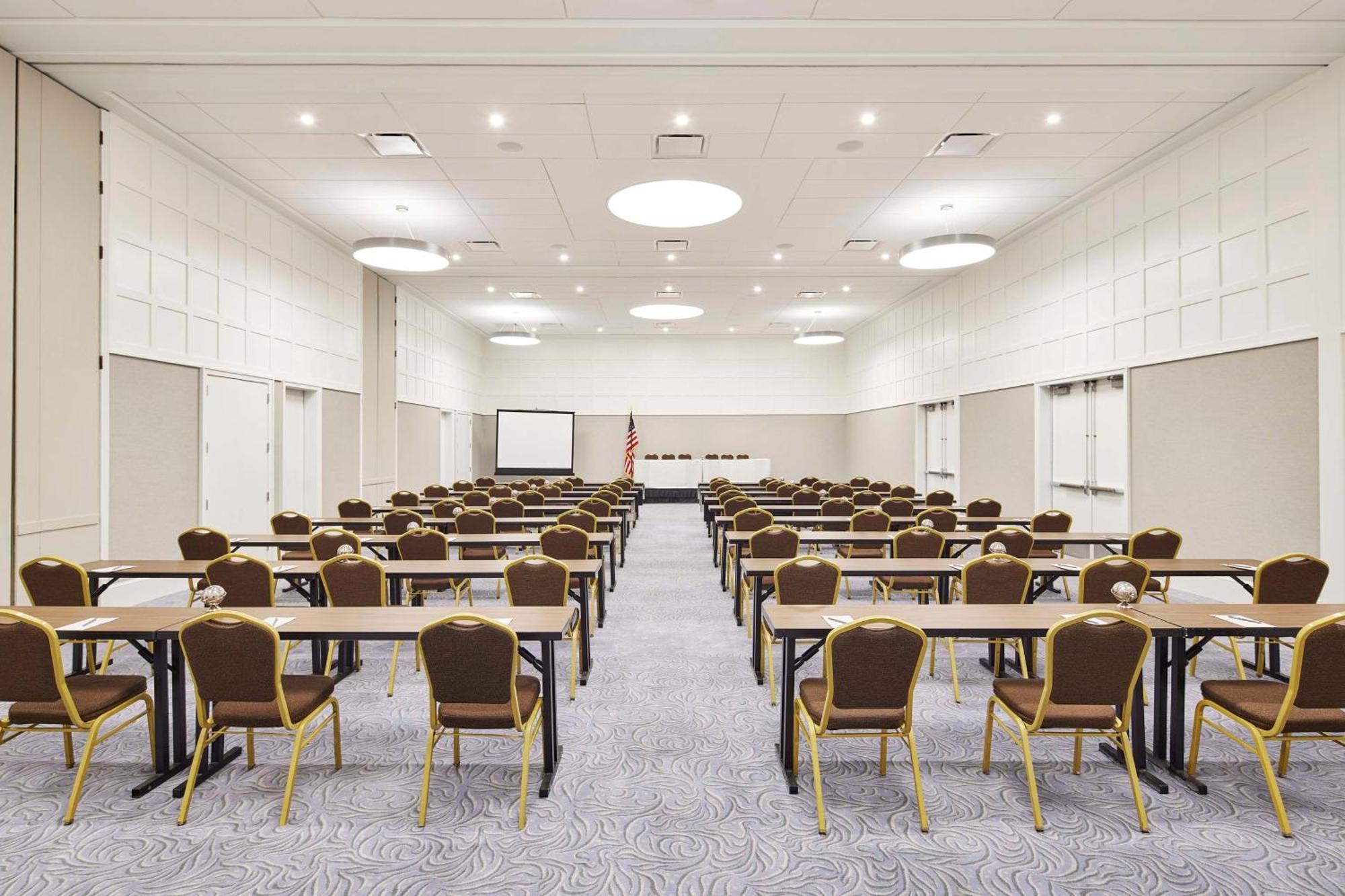 Embassy Suites By Hilton Alexandria Old Town Εξωτερικό φωτογραφία